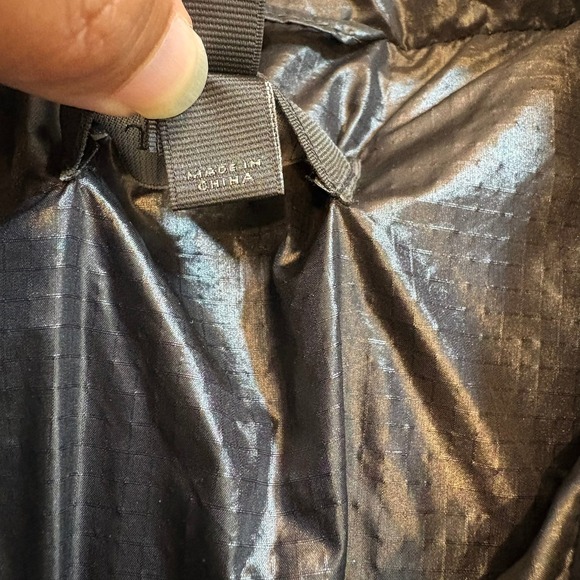 J.Crew Black Shiny Puffer Jacket Quilted Collar Snap Button Closure XL - Picture 4 of 16